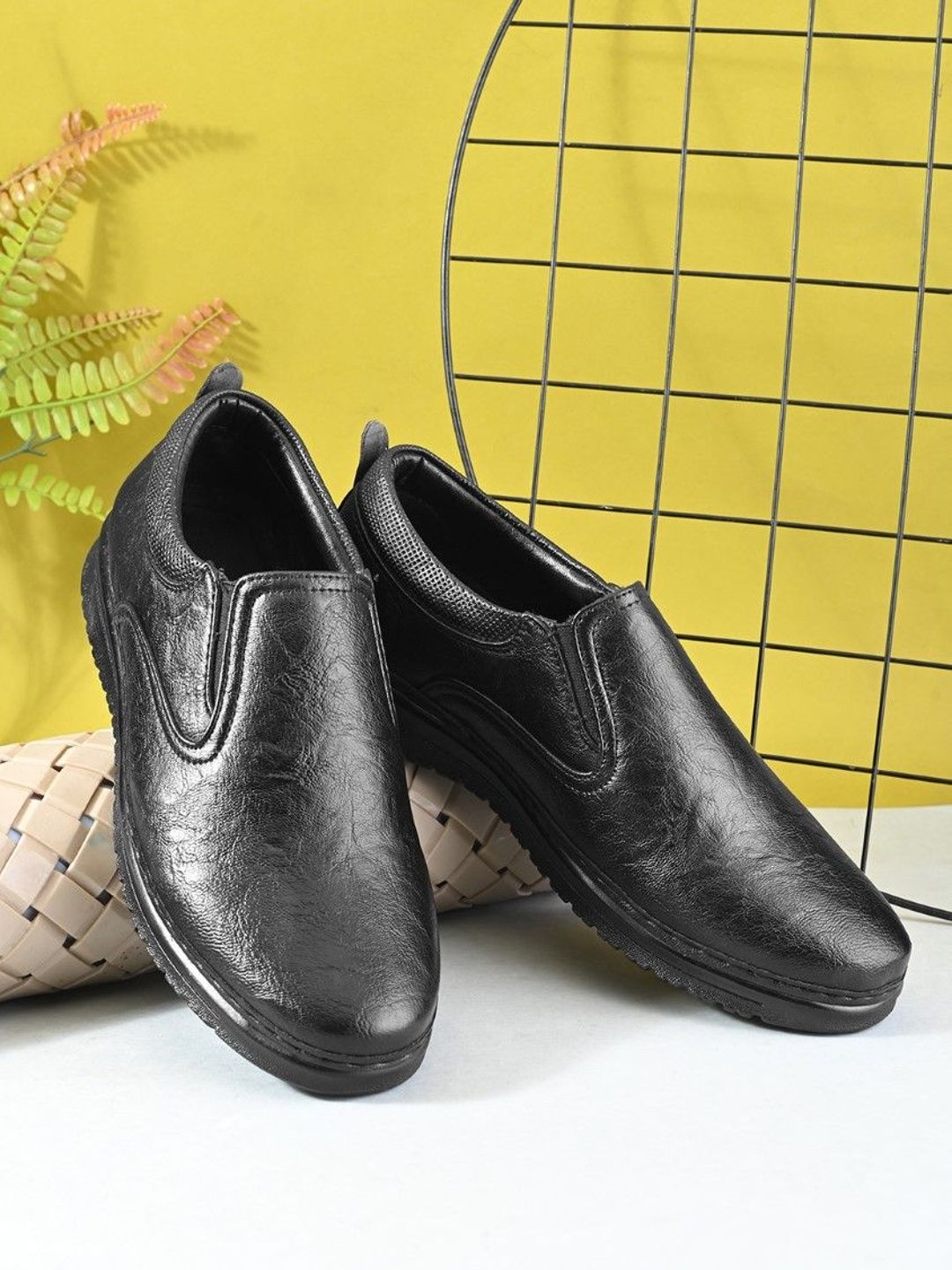 INVICTUS Men Formal Loafers