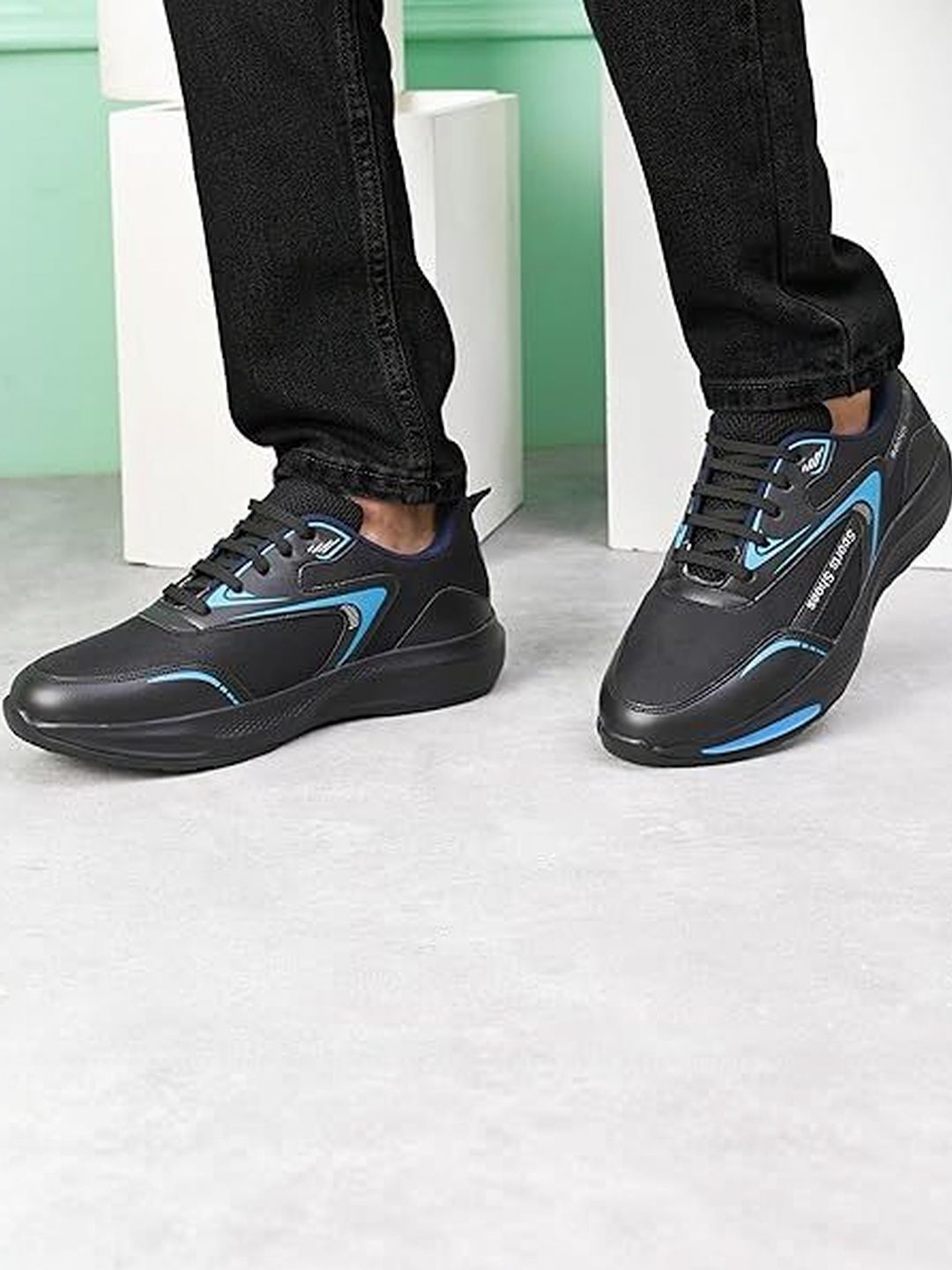 The Roadster Lifestyle Co Men Round Toe Sneakers Casual Shoes