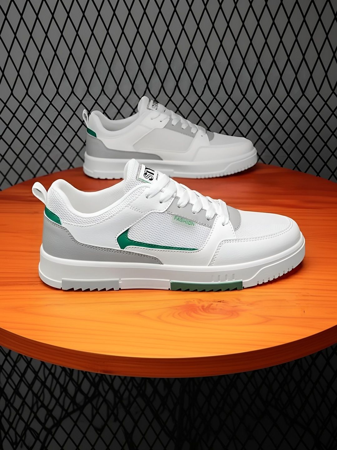 Pocy shoes Men Colourblocked Sneakers