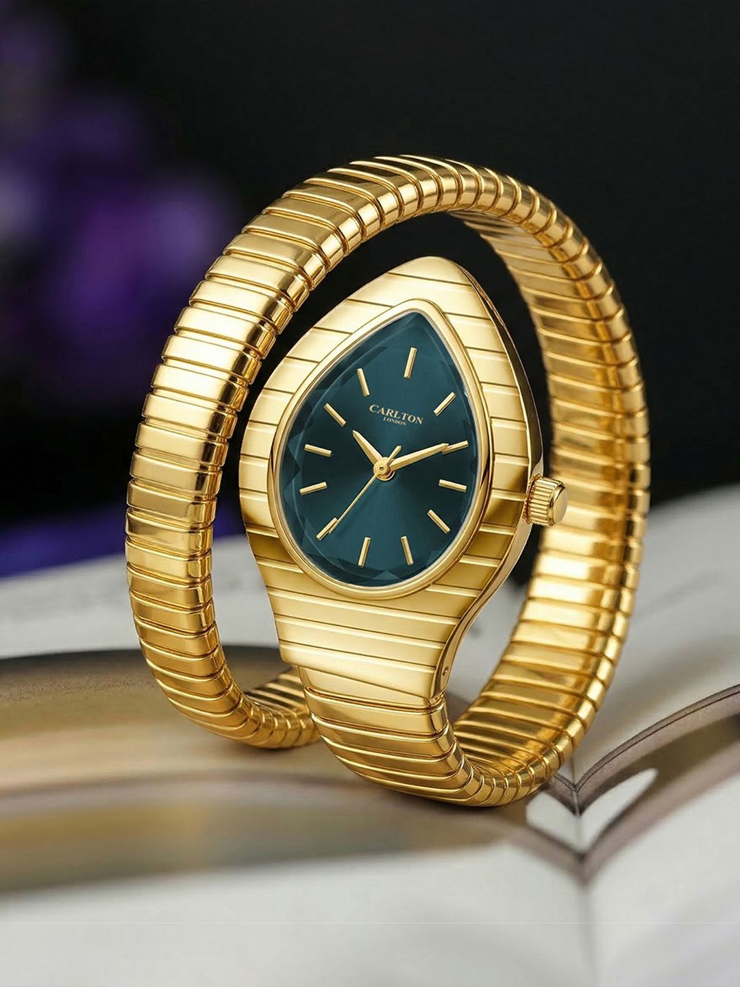 Embrace Analog Watch for women Carlton London Women Dial & Bracelet Style Straps Analogue Watch CL-EM-TL