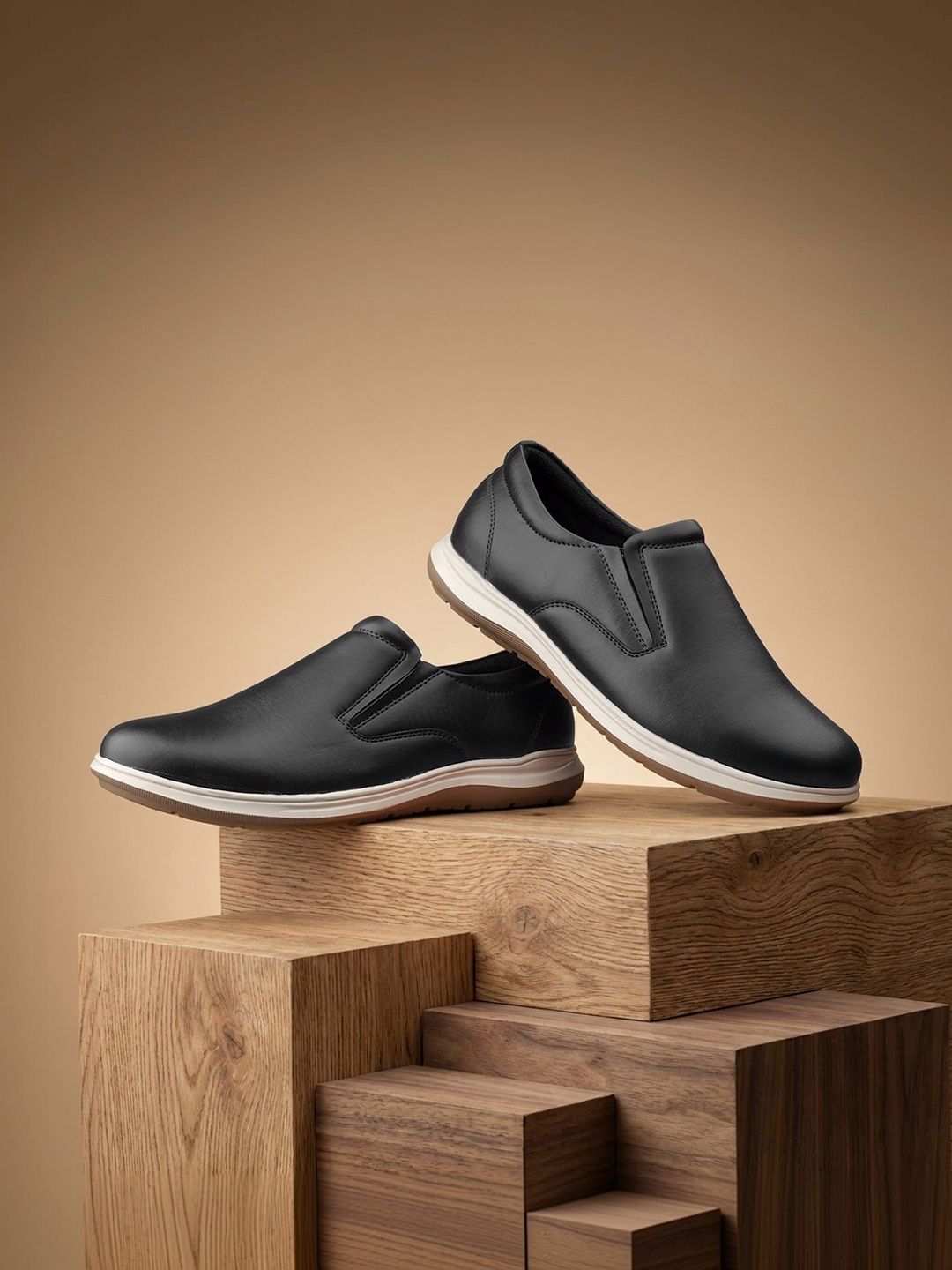 Bxxy Bxxy Men Black Round-Toe Smart Casual Loafer Sneakers
