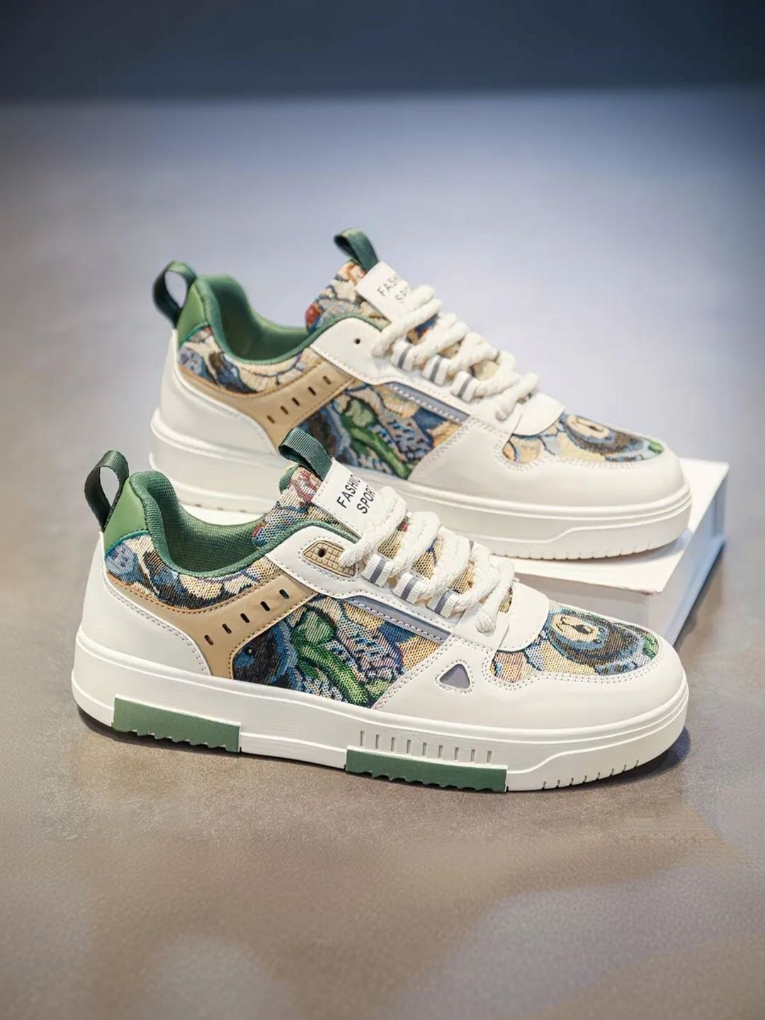 Pocy shoes Men Printed Sneakers