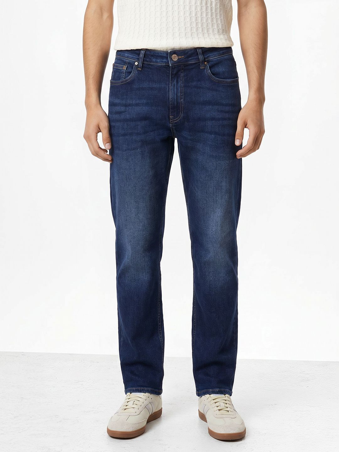 Aeropostale Men Straight Fit Light Fade Stretchable Jeans