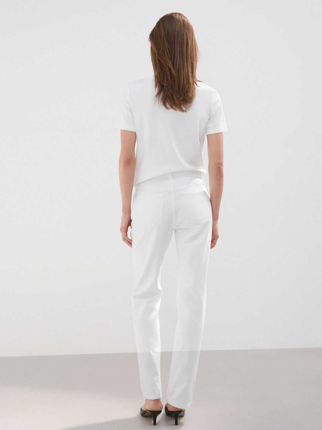 Regular Fit Mid-Rise Jeans