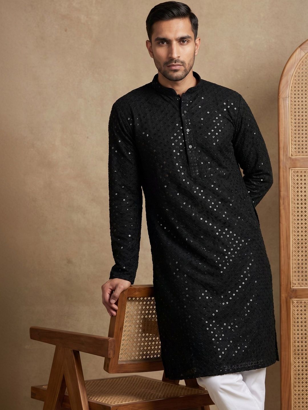 House of Pataudi Embroidered Mandarin Collar Knee Length Straight Kurta