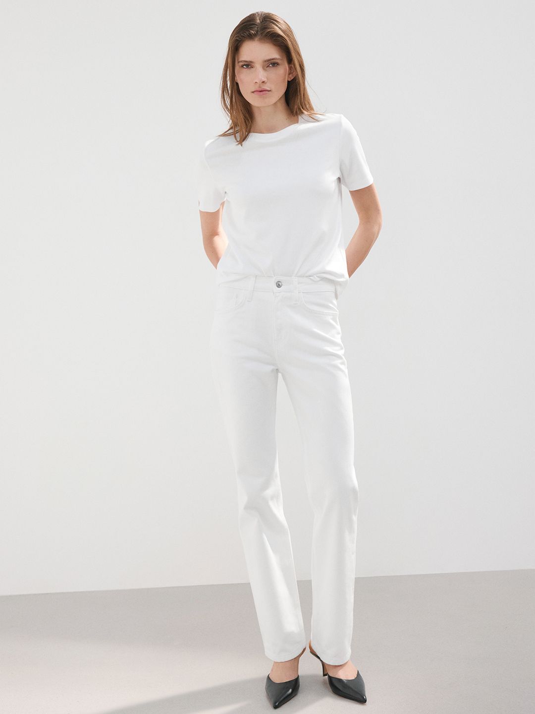 Regular Fit Mid-Rise Jeans