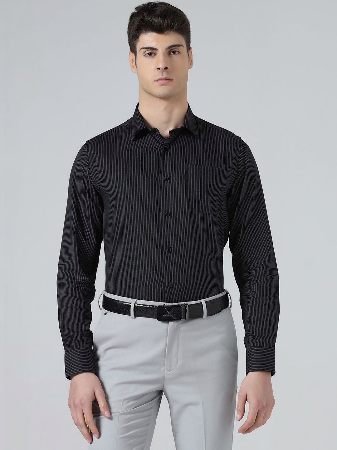 Blackberrys Pure Cotton Pinstripes India Slim Fit Formal Shirt