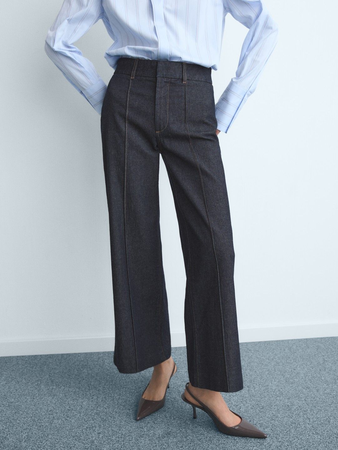 Regular Fit Mid-Rise Stretchable Jeans