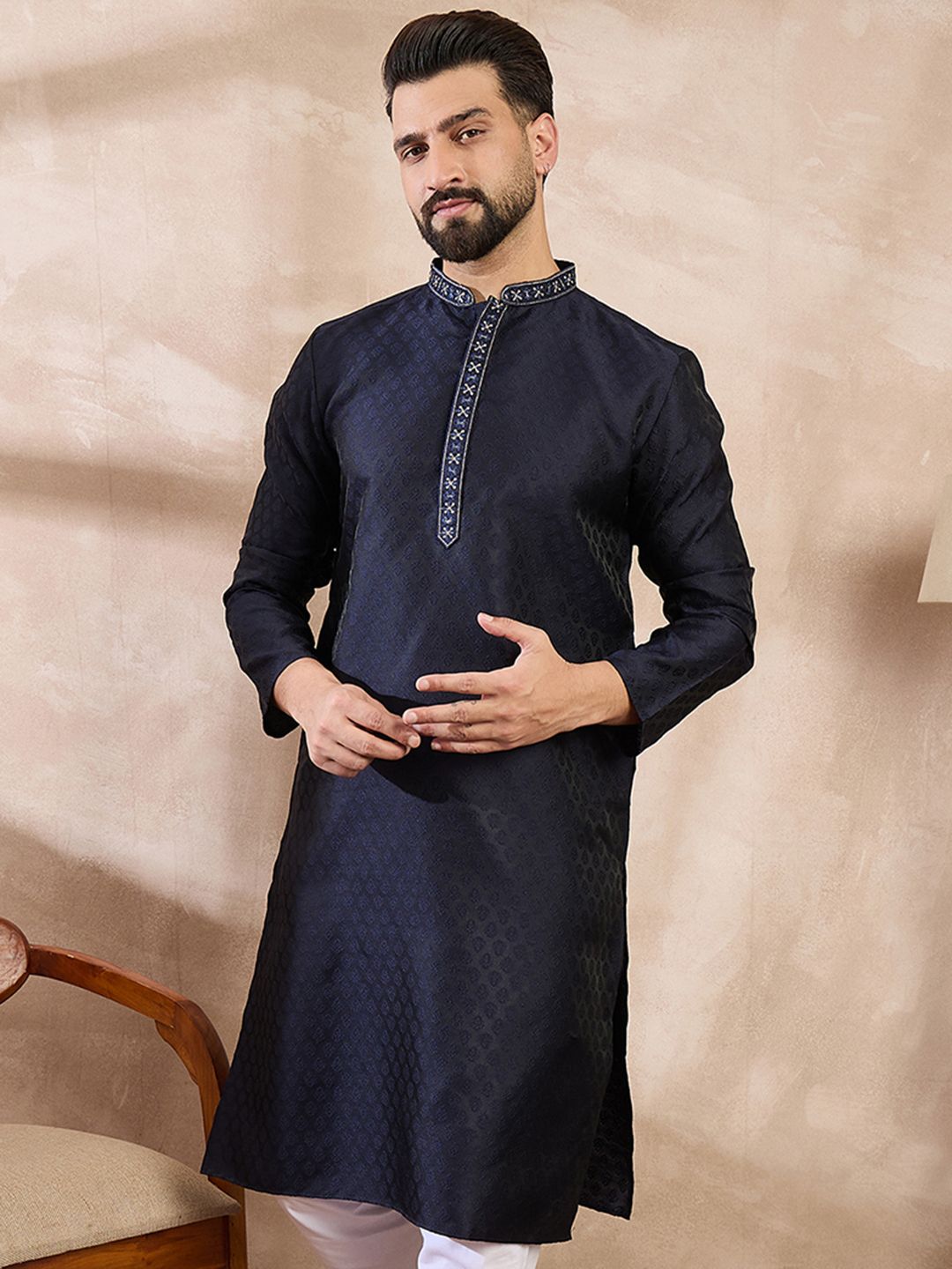 House of Pataudi Woven Design Mandarin Collar Knee Length Straight Kurta