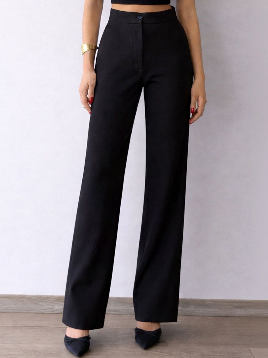 SZN Women Relaxed Straight Leg Straight Fit High-Rise Easy Wash Trousers