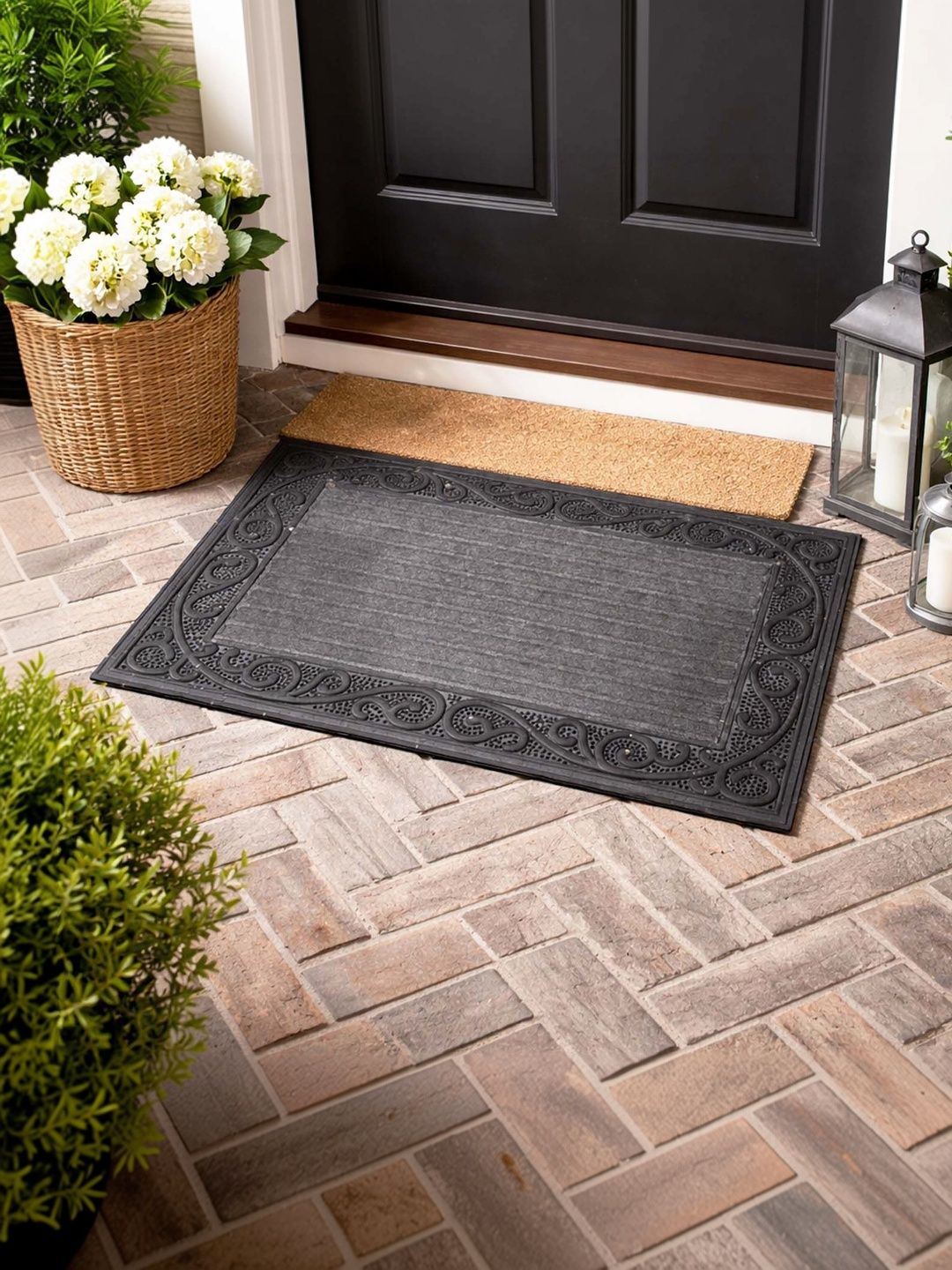 Go Hooked Grey & Black Anti-Slip Rubber Door Mat