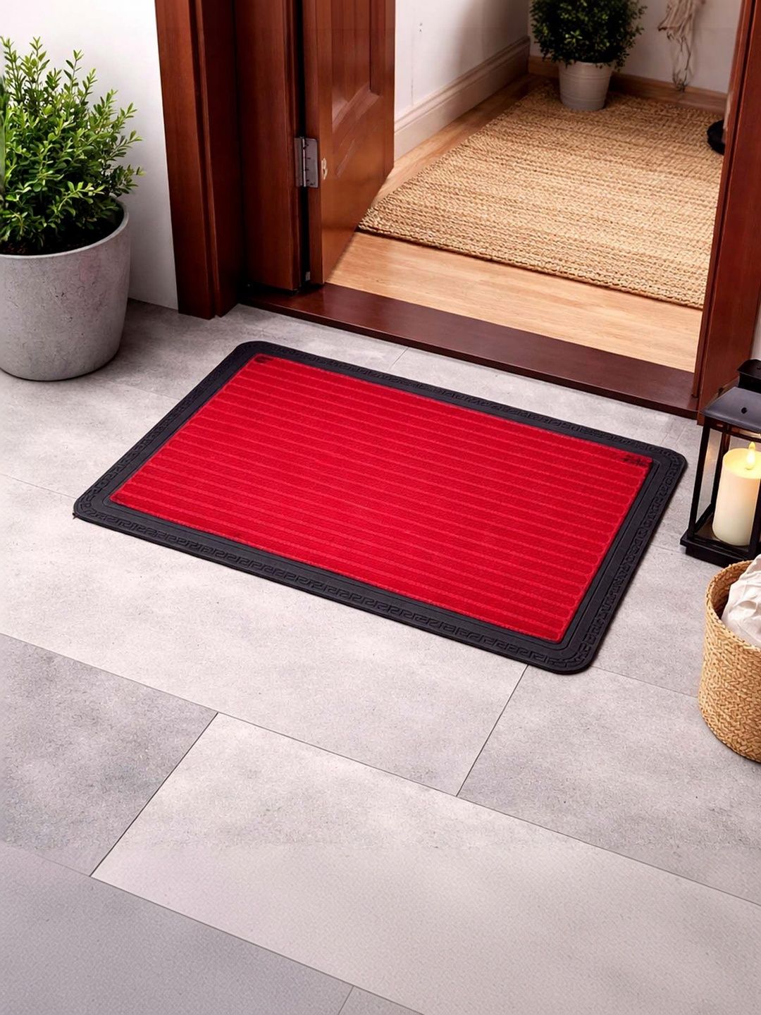 Go Hooked Red & Black Anti-Slip Rubber Door Mat