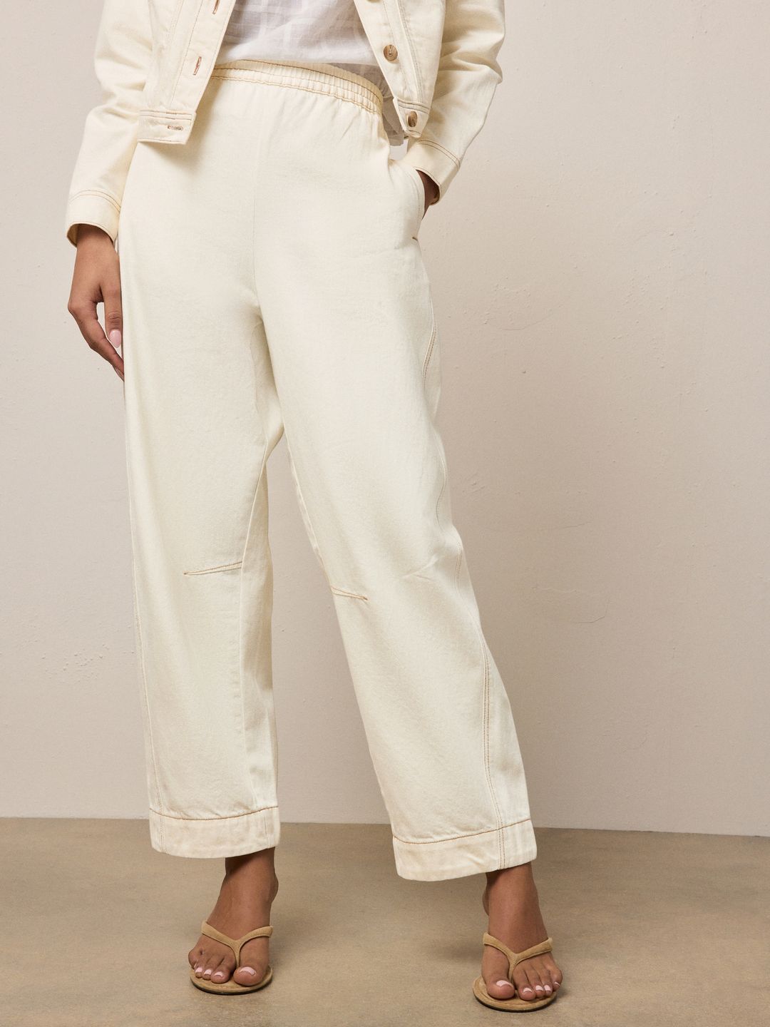 Regular Fit Mid-Rise Jeans