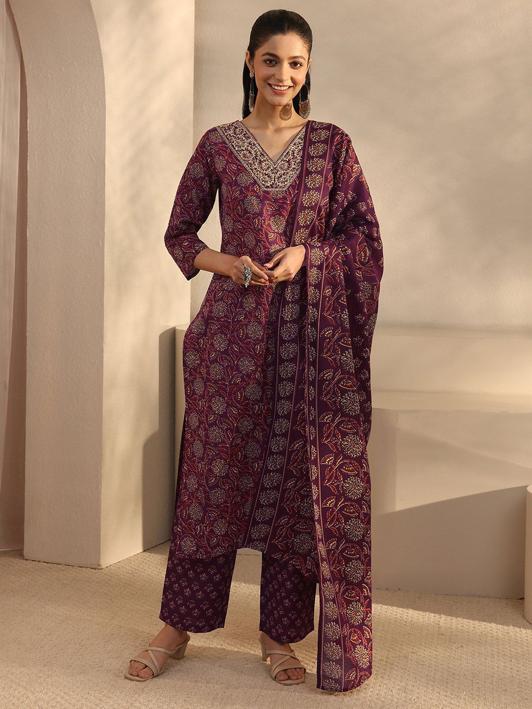 Gerua By Libas Gerua By Libas Women Floral Printed Regular Kurta with Trousers & With Dupatta