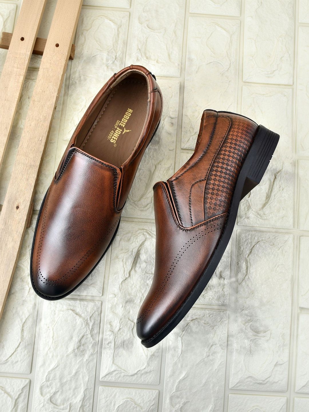 LABBIN Men Leather Pointed Toe Formal Slip-On Shoes