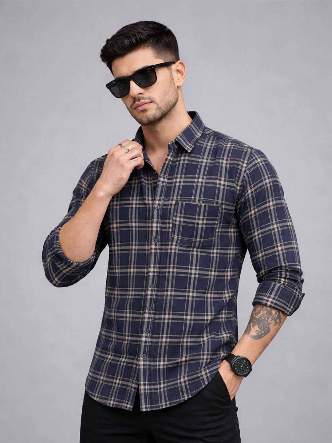 The Roadster Lifestyle Co Checked Spread Collar Slim Fit Shirt