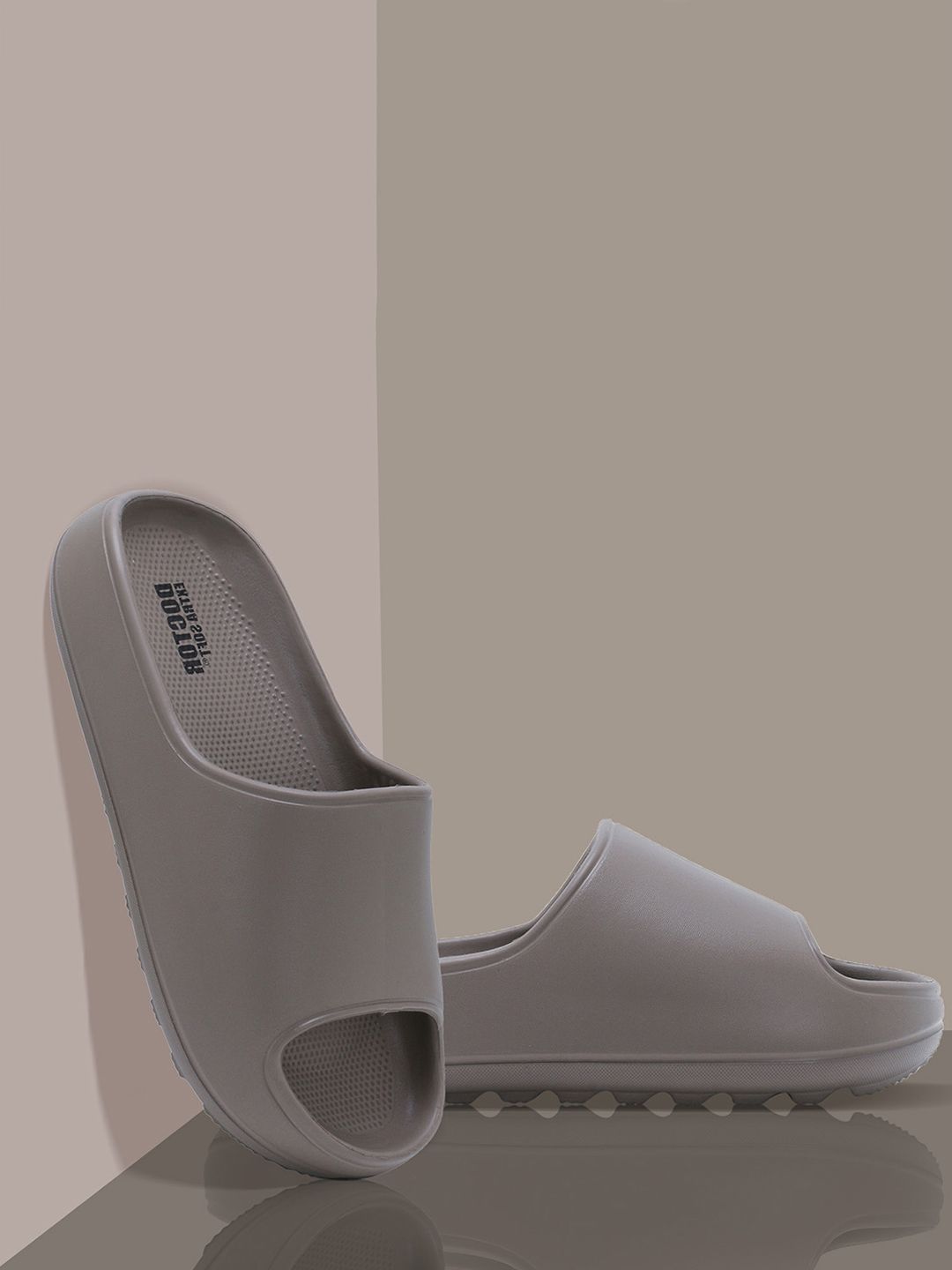 DOCTOR EXTRA SOFT DOCTOR EXTRA SOFT Women Croslite Sliders