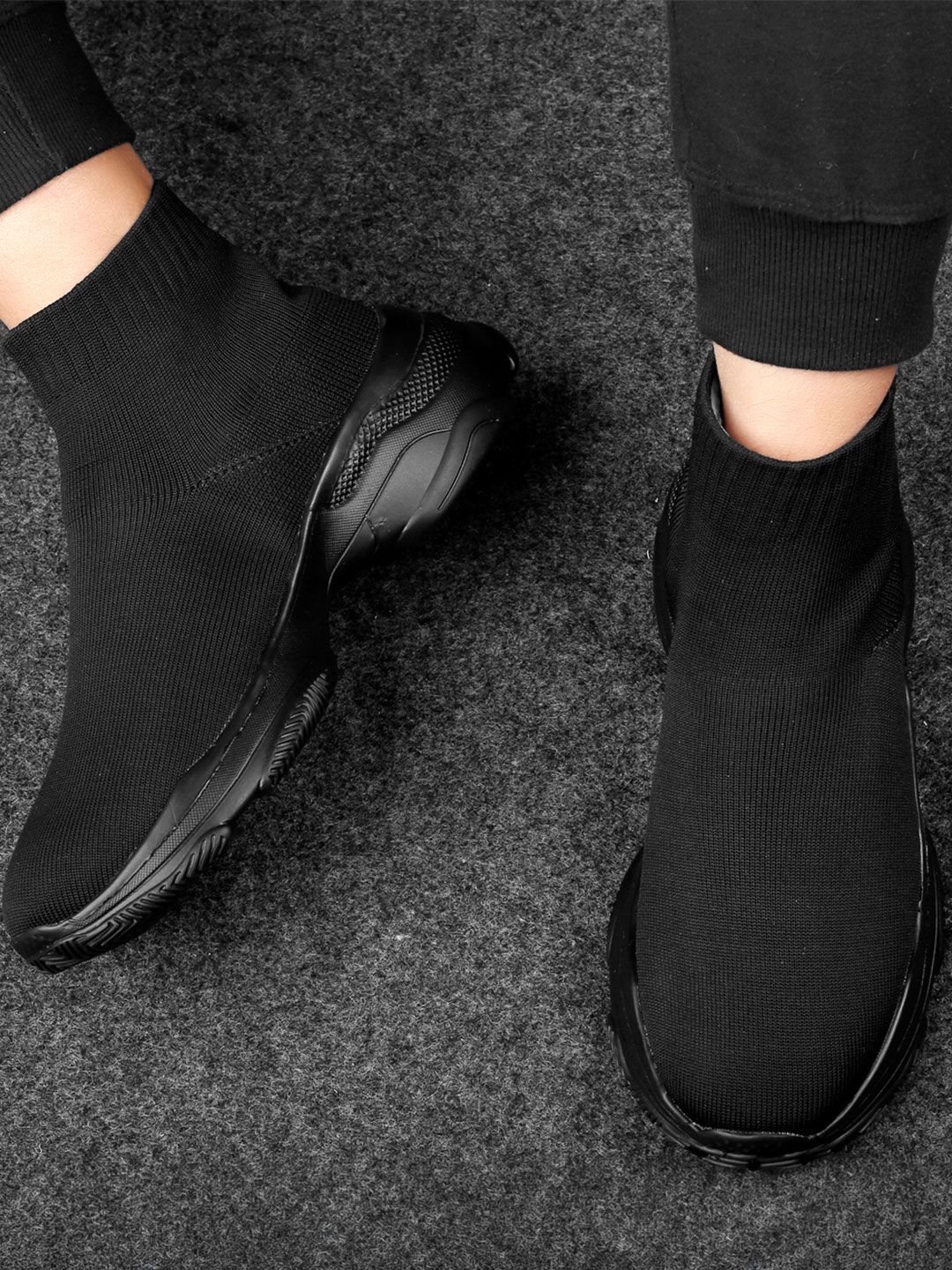 Bxxy Men Slip On Running Shoes