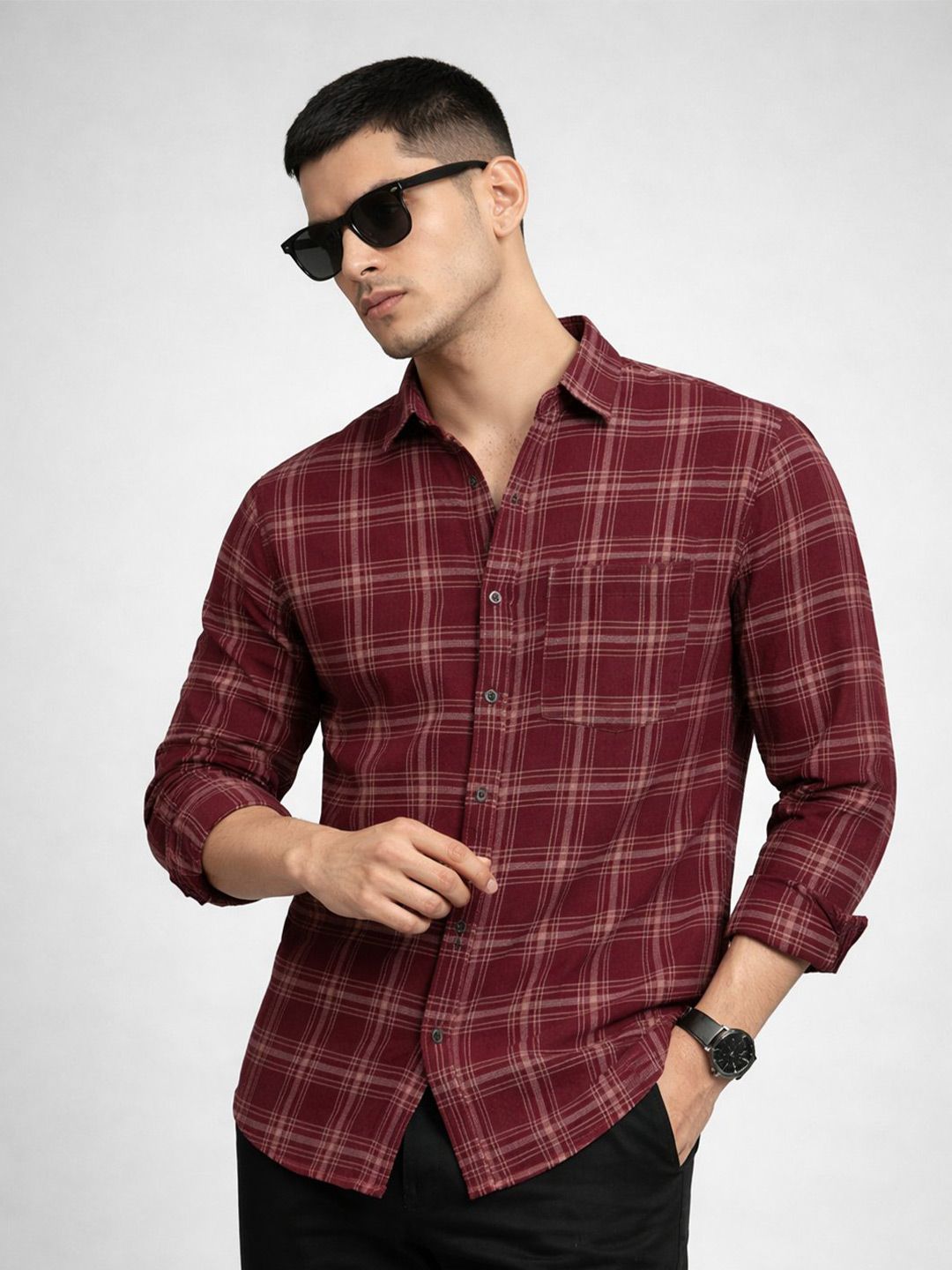 The Roadster Lifestyle Co Checked Spread Collar Slim Fit Shirt