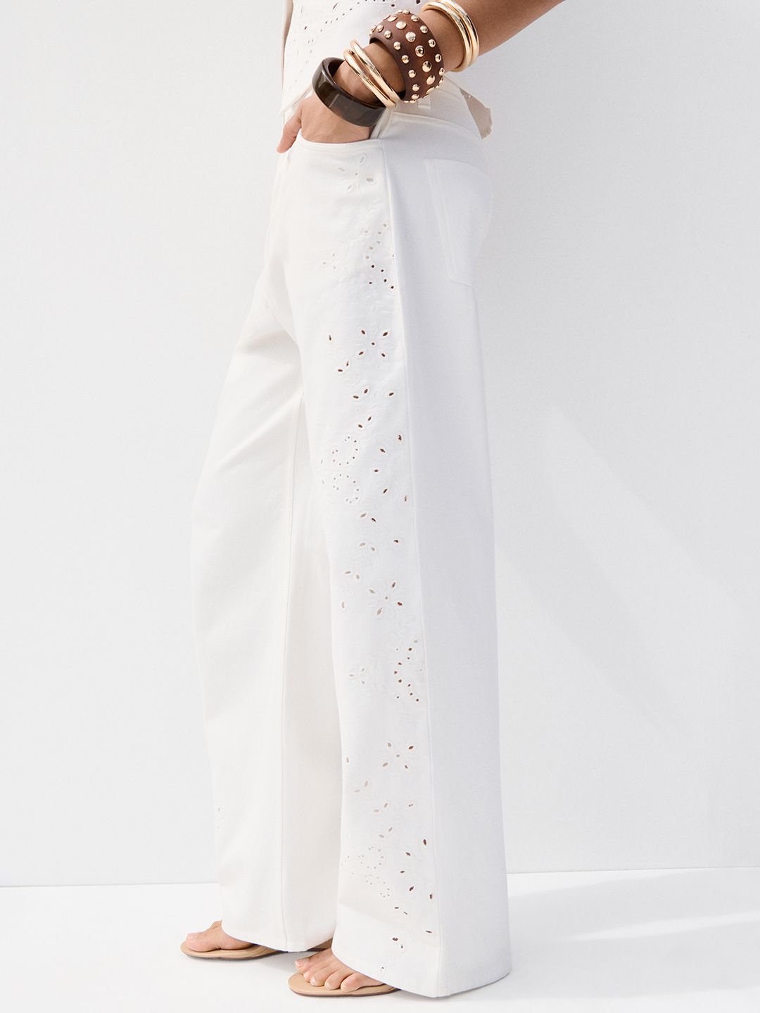 Relaxed Fit Mid-Rise Jeans
