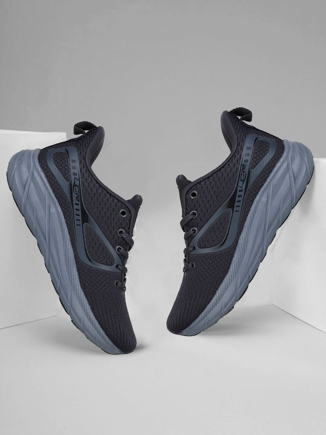 Lancer Men Mesh Running Non-Marking Shoes