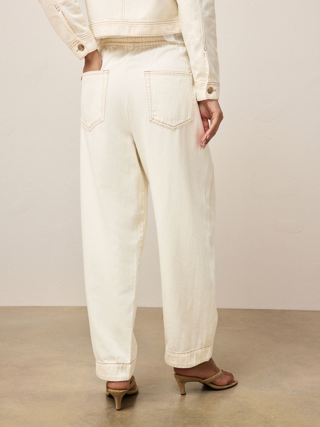 Regular Fit Mid-Rise Jeans