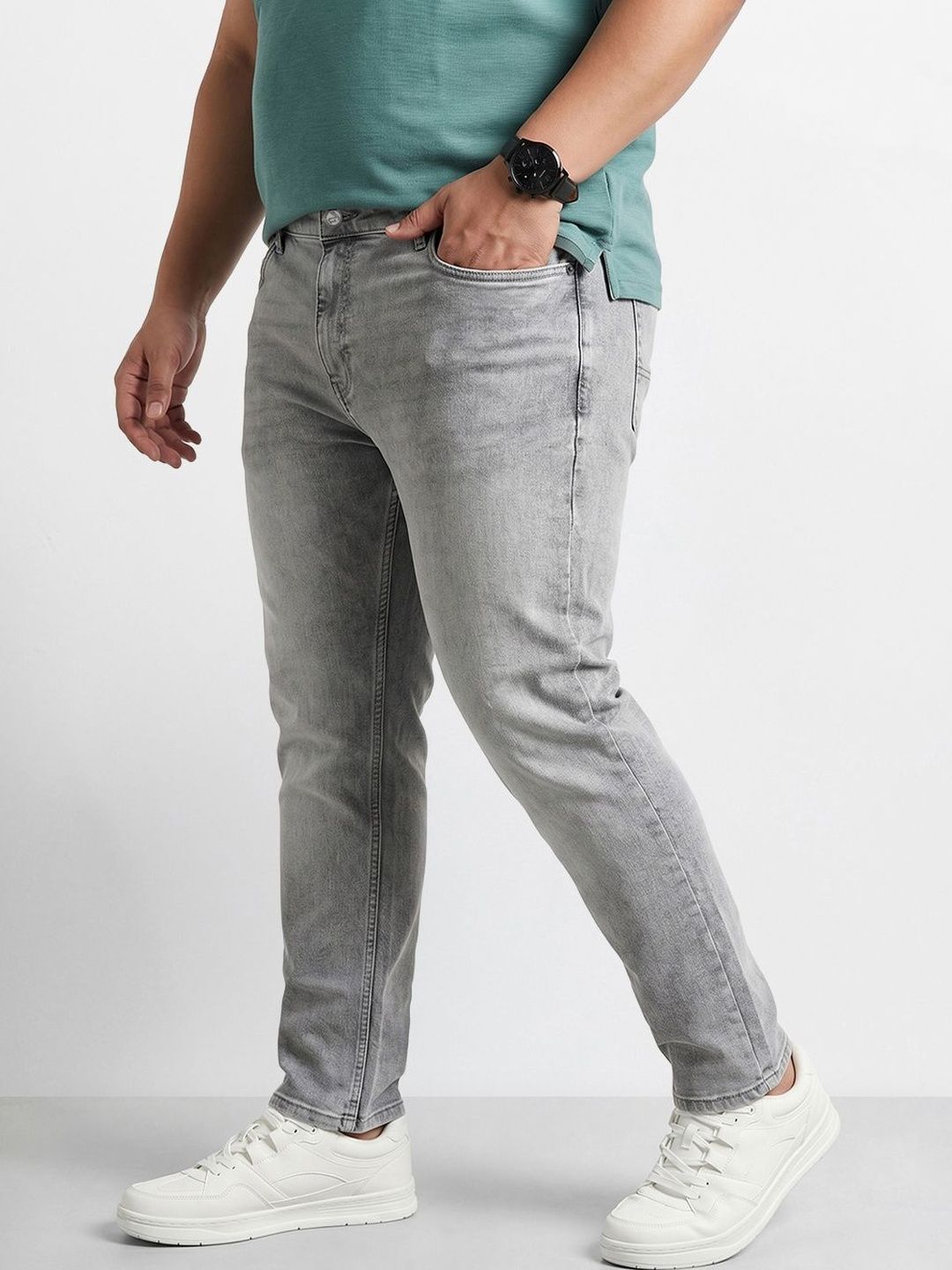 The Indian Garage Co Men Slim Fit Mid-Rise Light Fade Stretchable Jeans