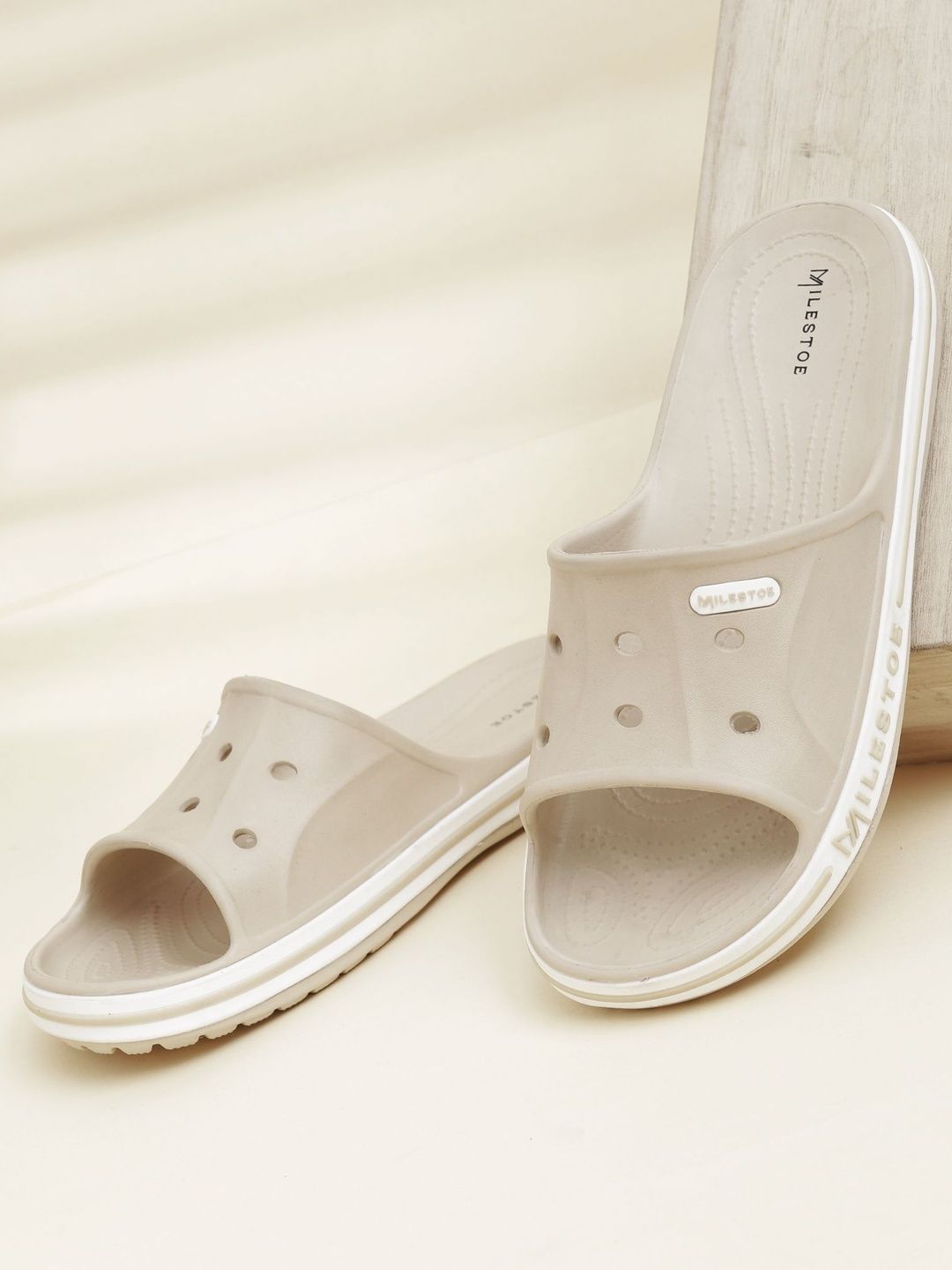 MILESTOE Men Sliders