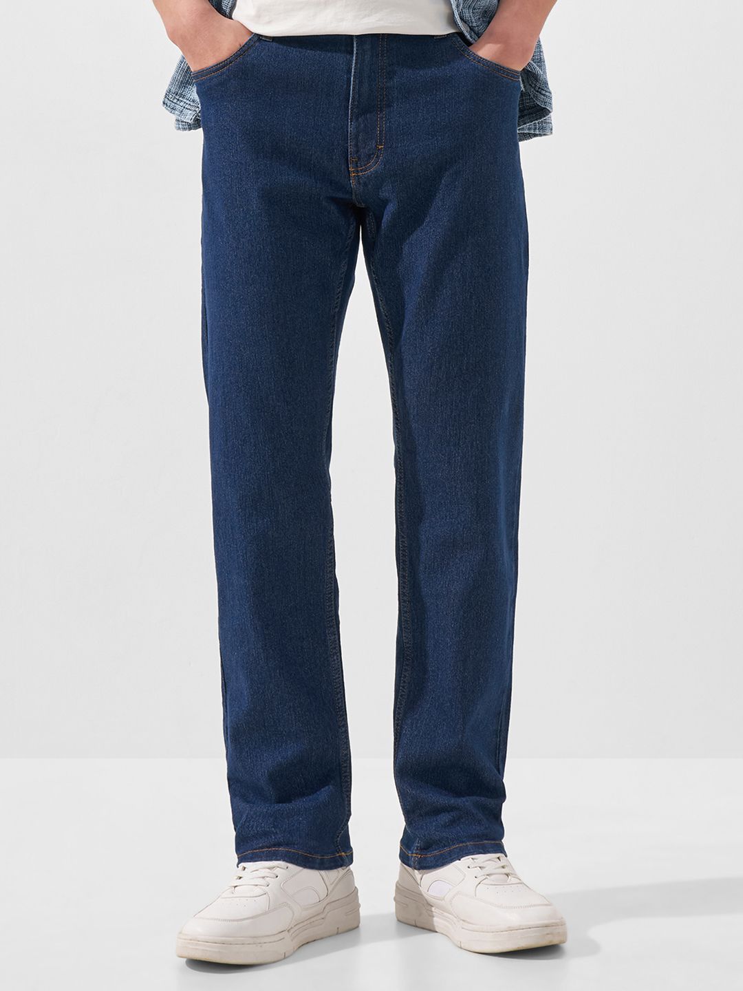 HIGHLANDER Men Straight Fit Mid-Rise Stretchable Jeans