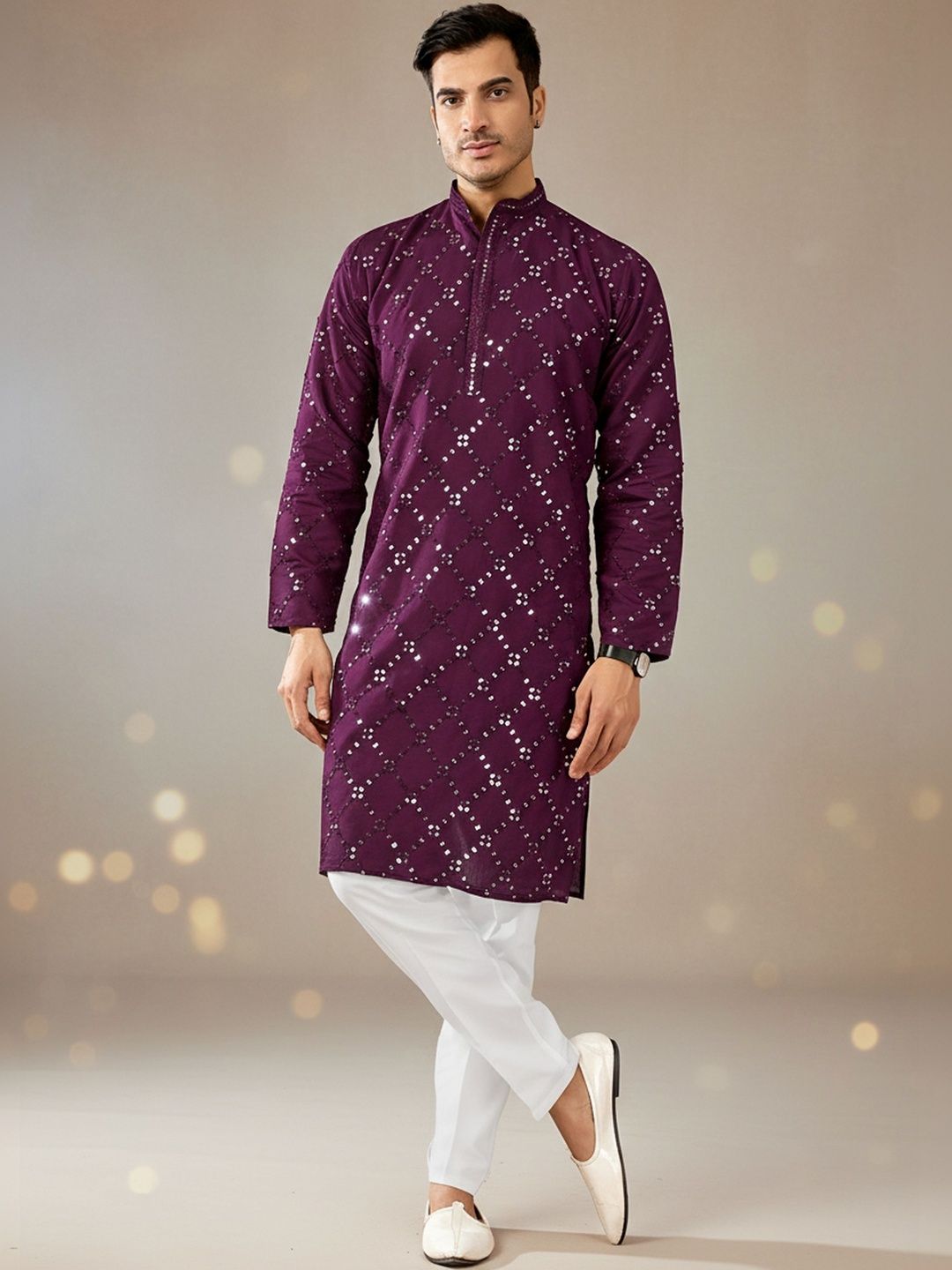 INDIROOP Men Embellished Mirror Work Kurta