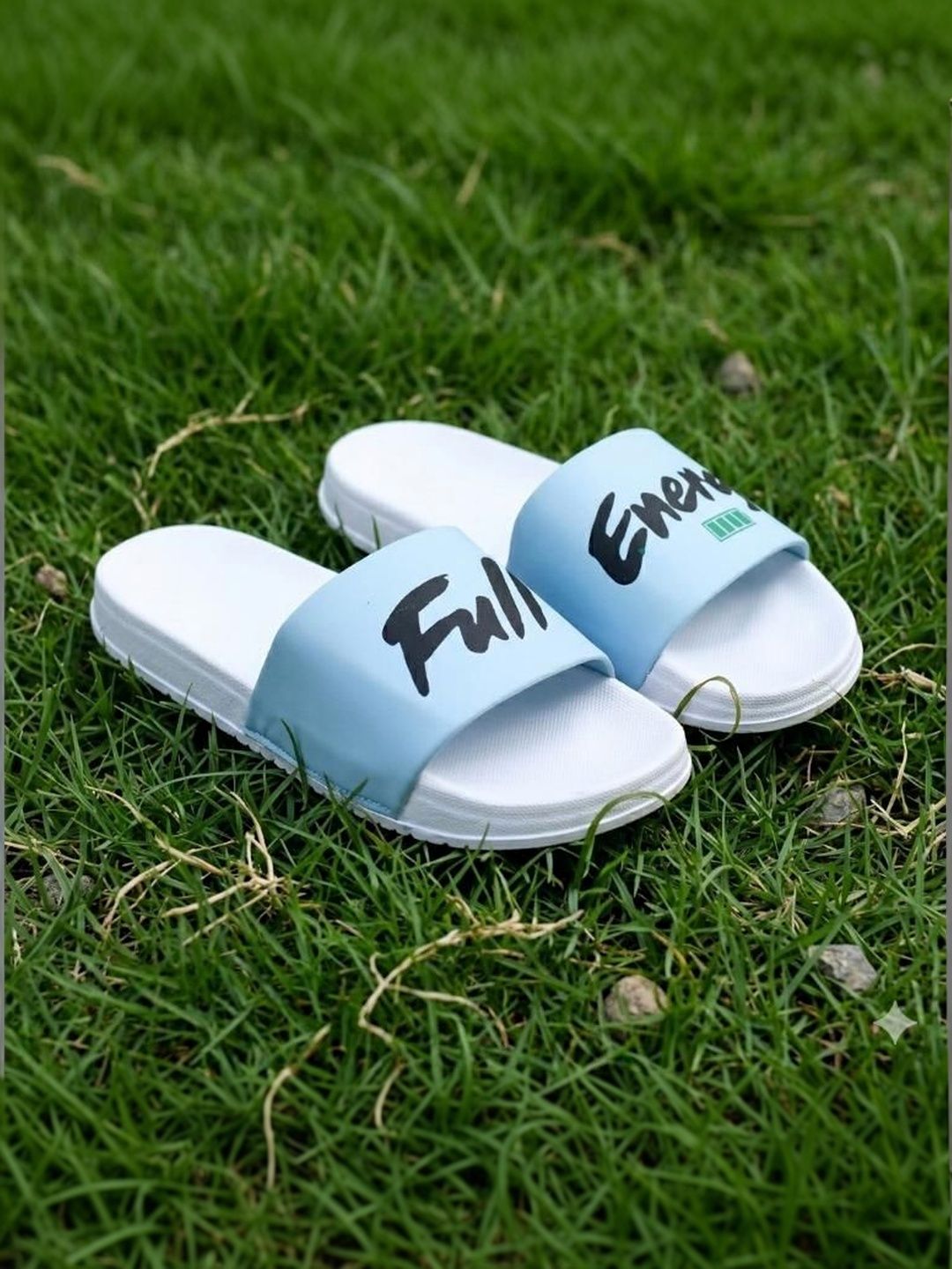 PERY PAO Men Printed Sliders