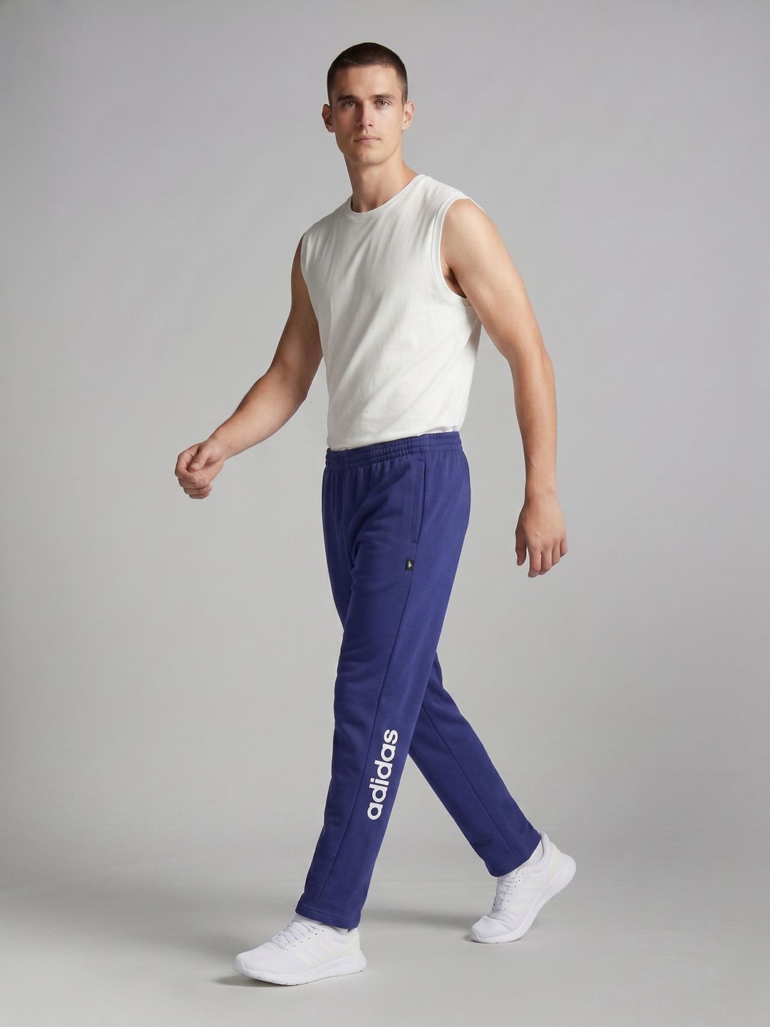 ADIDAS ADIDAS Men Printed Track Pants