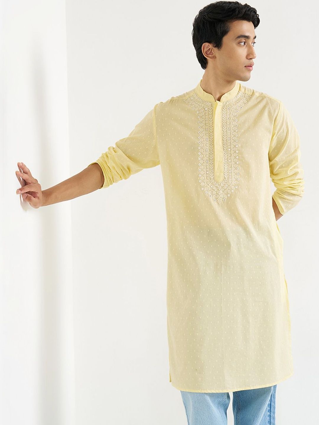 indus route by Pantaloons Men Embroidered Thread Work Kurta