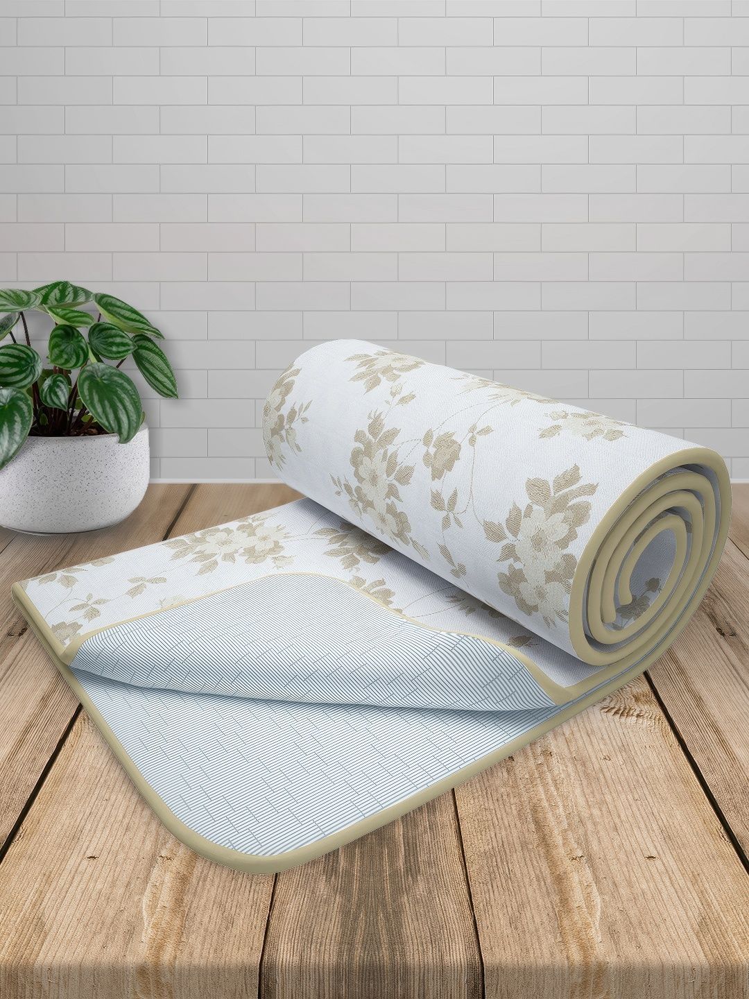 Story@home Story@home Beige & White Floral AC Room 150 GSM Dohar