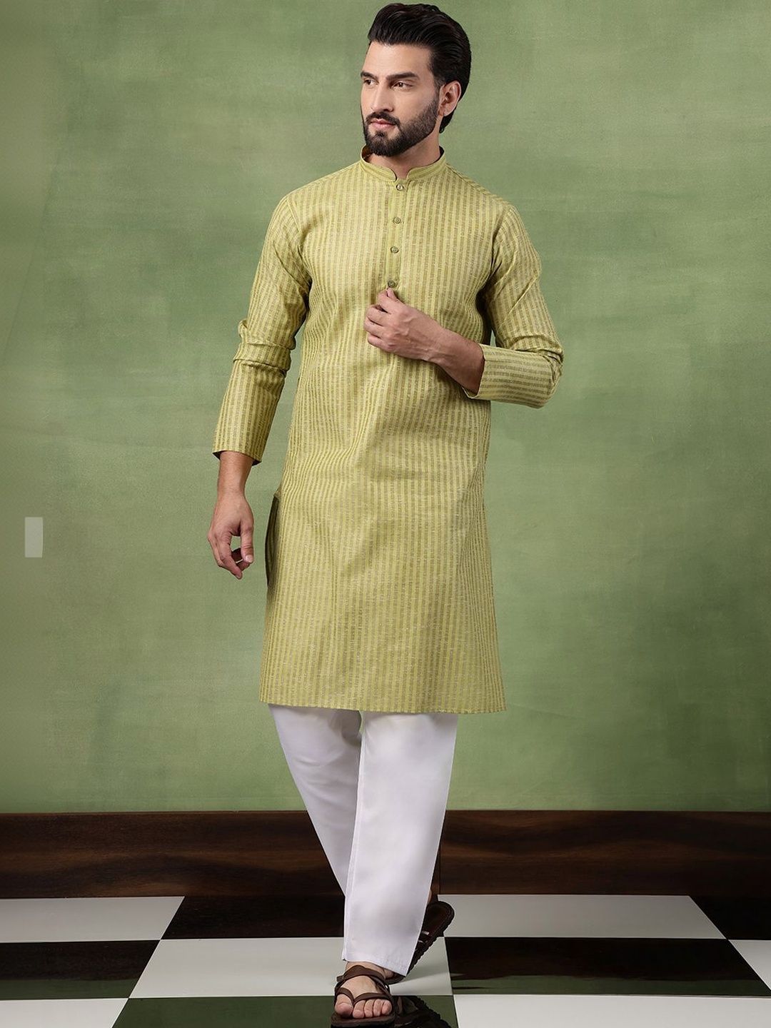 SOJANYA Men Striped Kurta
