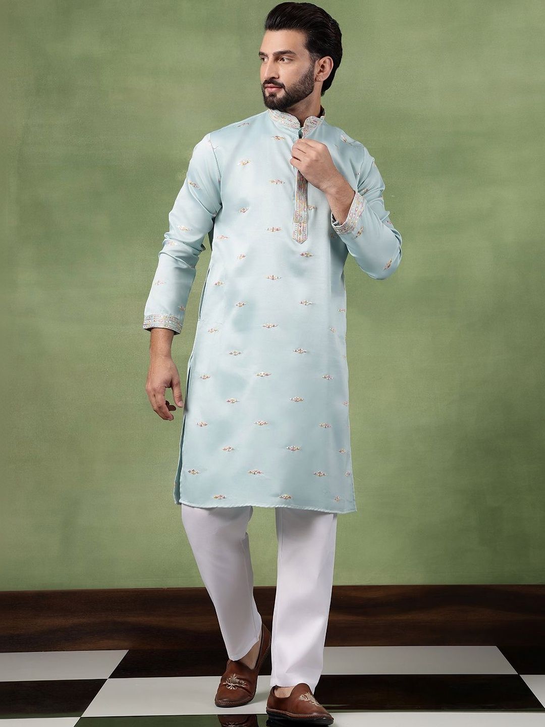SOJANYA Men Ethnic Motifs Embroidered Sequinned Kurta