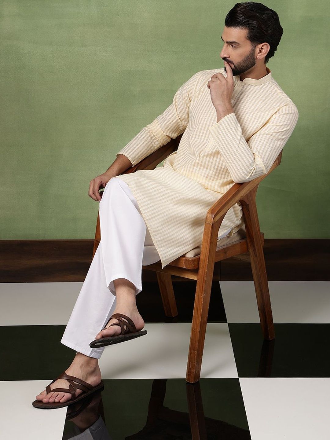 SOJANYA Men Striped Kurta