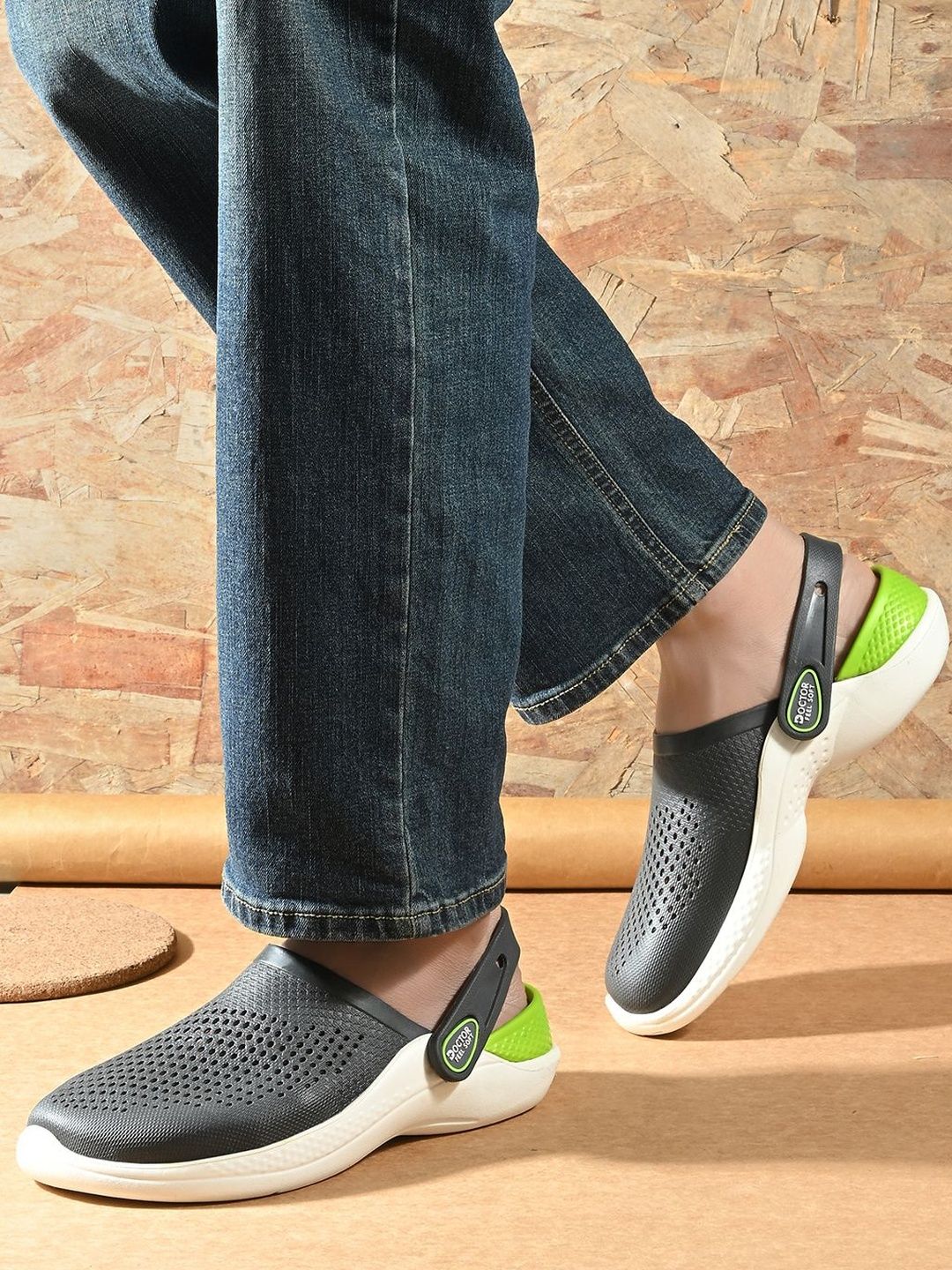 DOCTOR FEEL SOFT Men EVA Regular Clogs