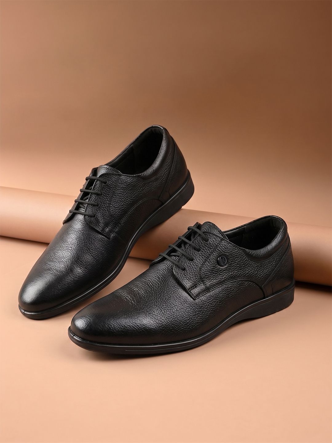 Van Heusen Men Leather Derby Round Toe Formal Shoes