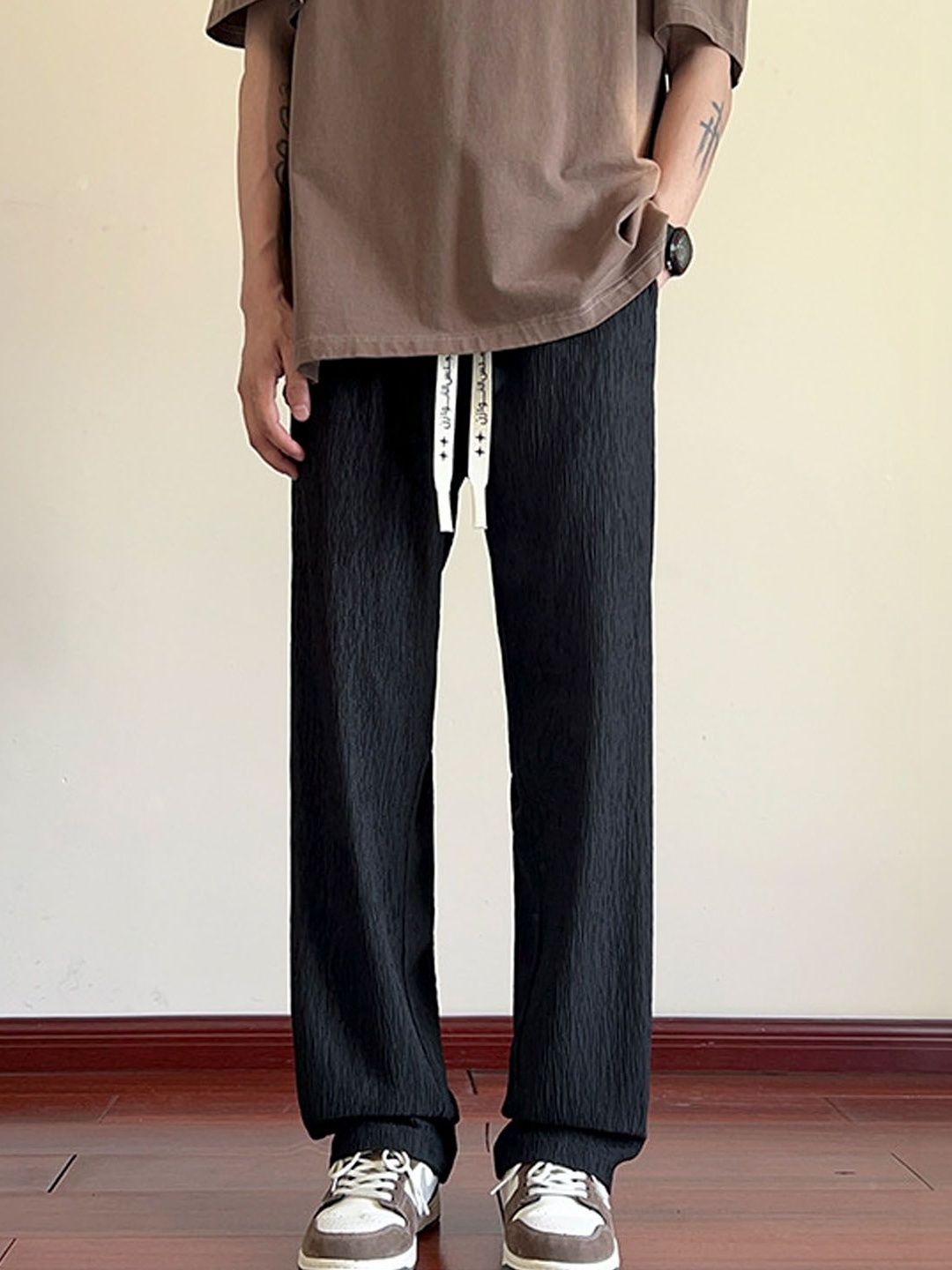 Suo Men Textured Easy Wash Trousers