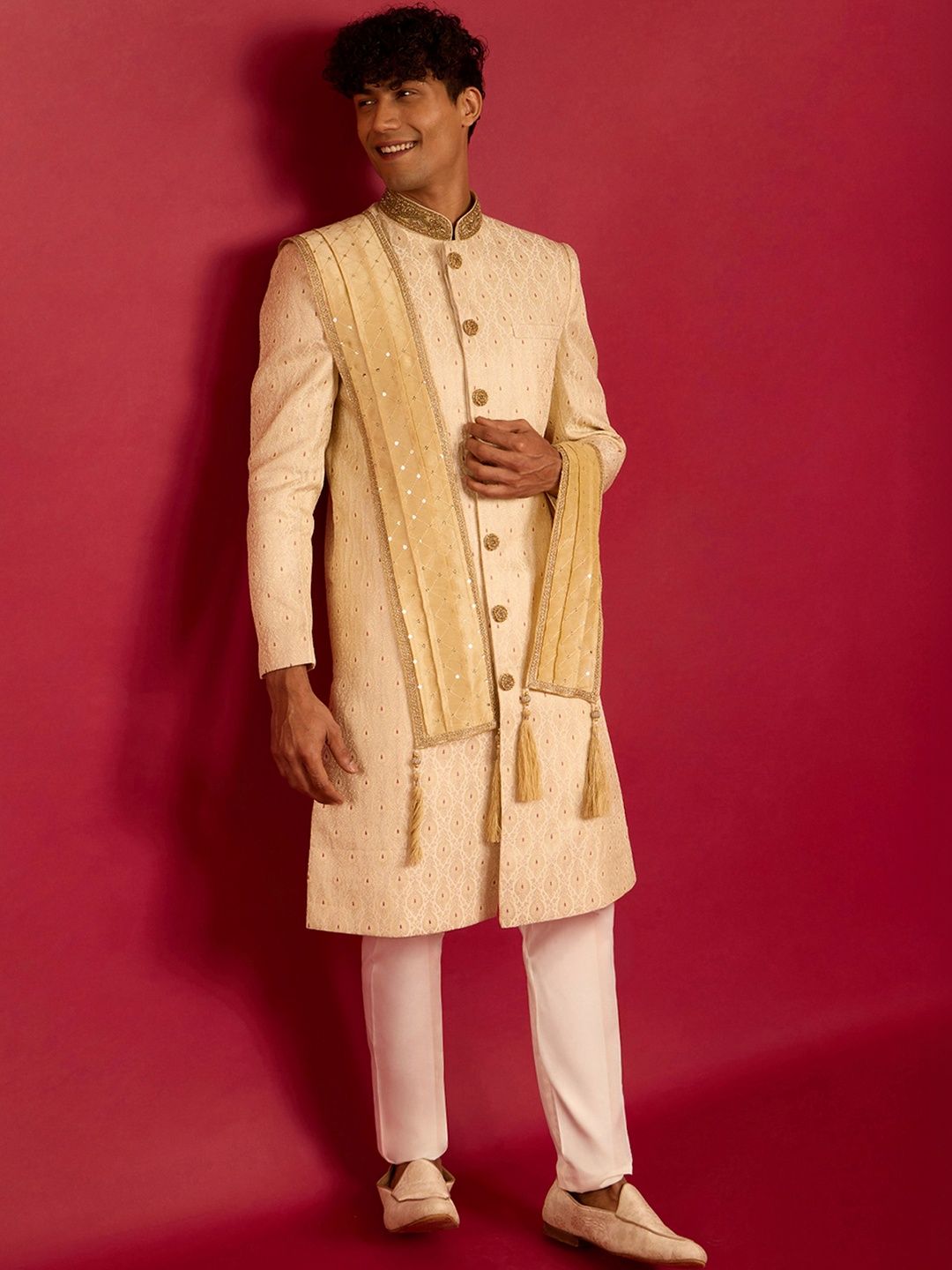 VASTRAMAY Self Designed Mandarin Collar Sherwani