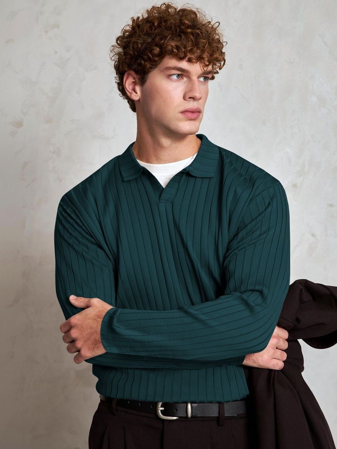 HAPPY KHAJANA Men Striped V-Neck T-shirt