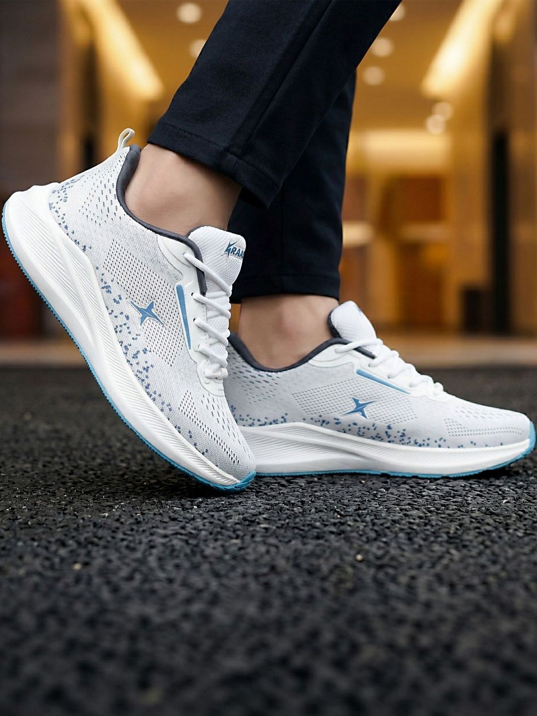 KRAASA Men Mesh Running Non-Marking Shoes