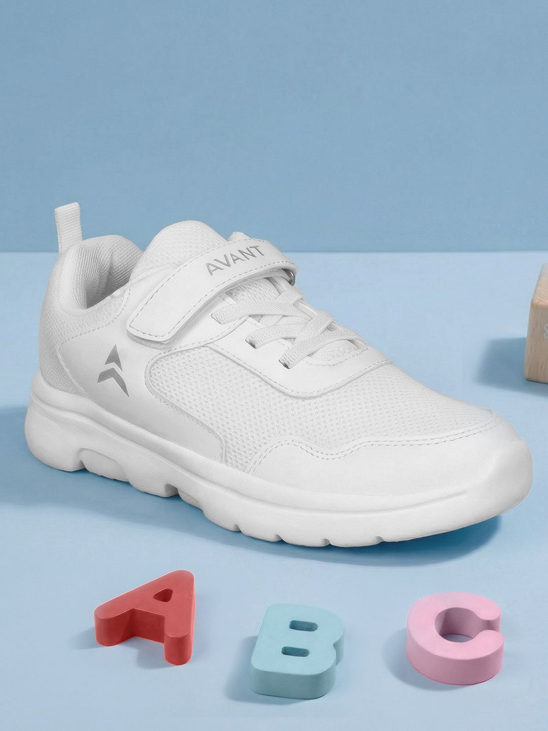 AVANT Kids Unisex ZoomPlay School Shoes - White
