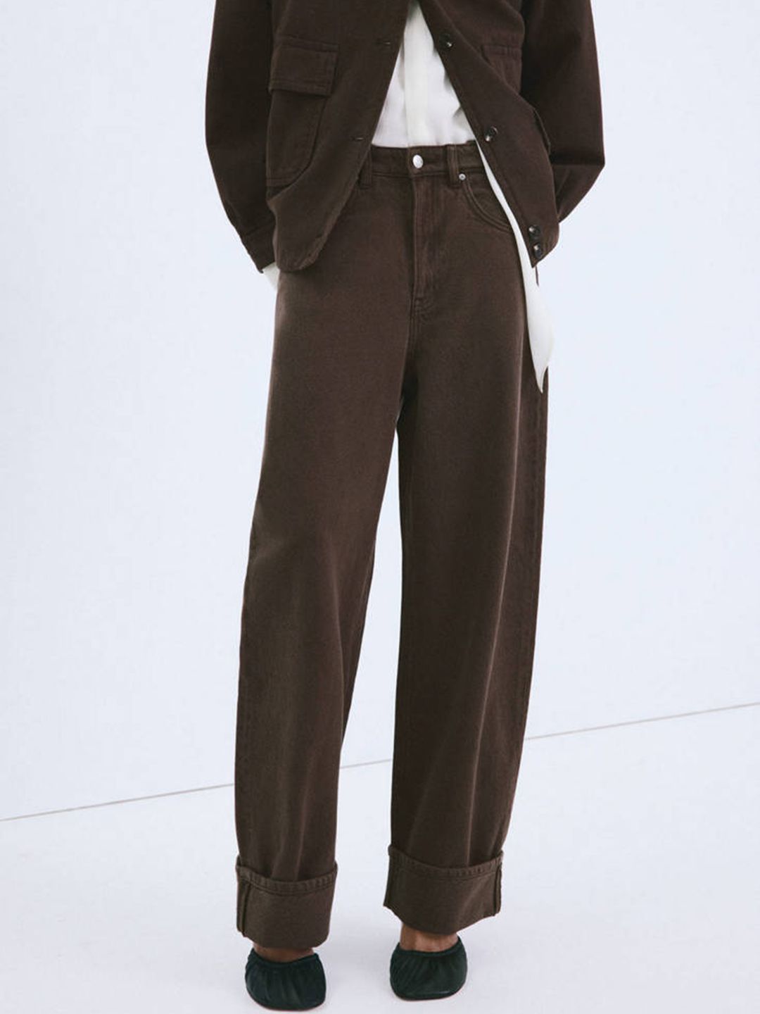 Relaxed Fit Mid-Rise Jeans