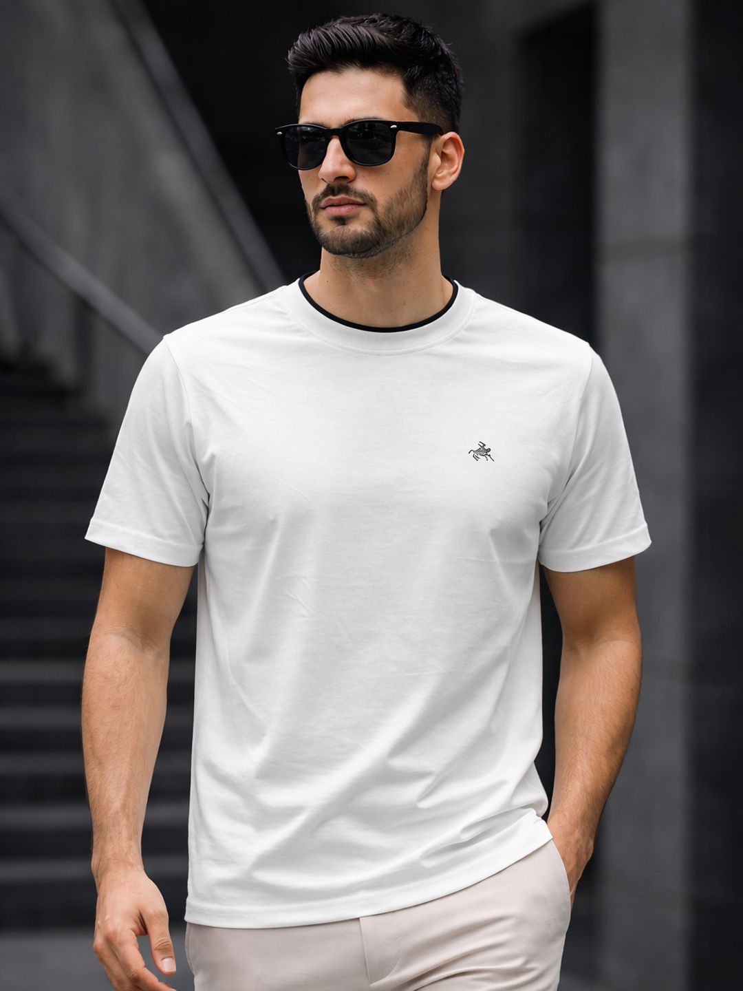 ROLLISTEAR Mens Round Neck Tshirts