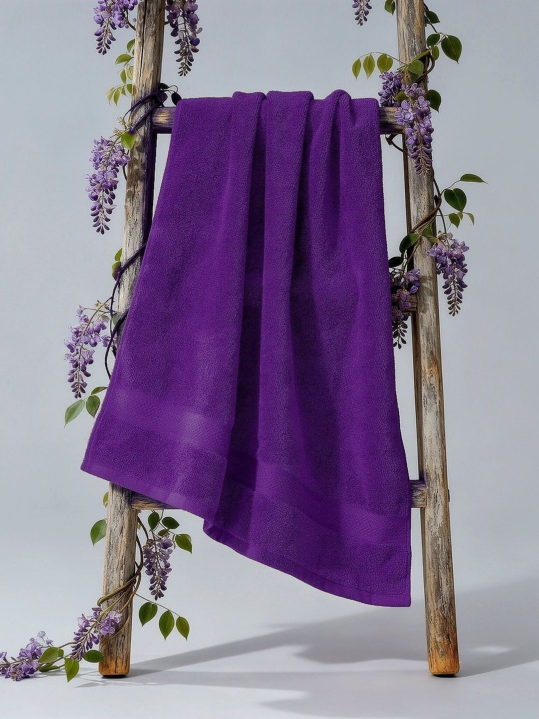 Raymond Home Raymond Home Violet 1 Cotton 350 GSM Bath Towel