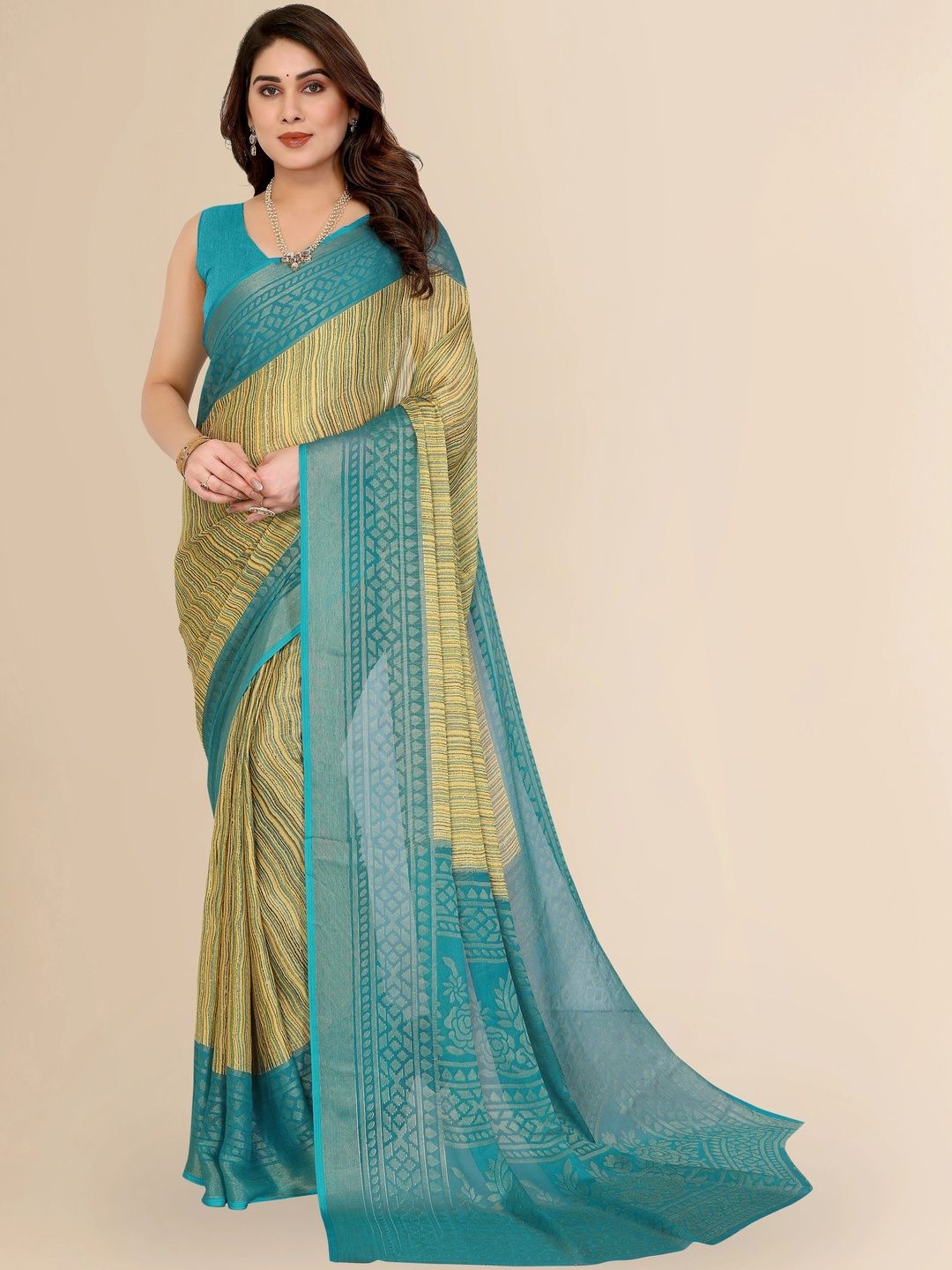Sangria Printed Saree With Unstitched Blouse