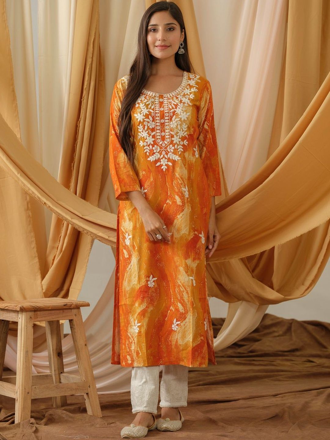 D W Apparels D W Apparels Women Floral Embroidered Kurta