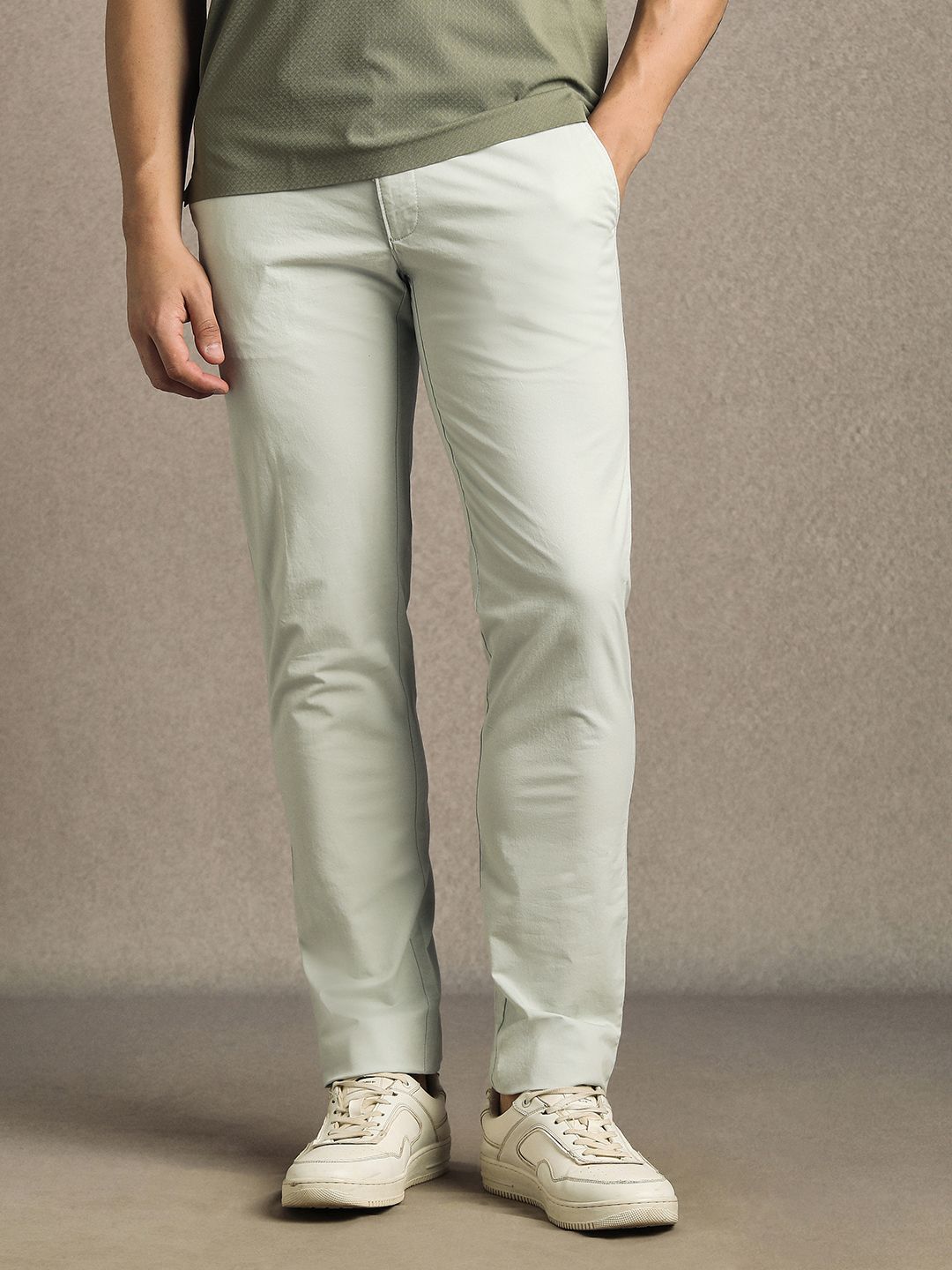 Louis Philippe Sport Men Slim Fit BCI Cotton Stretchable Casual Trouser